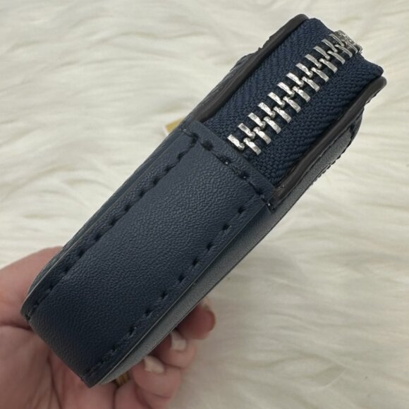 NWT Michael Kors Jet Set Medium Logo Debossed Navy Blue Chain Card Case - Picture 4 of 10